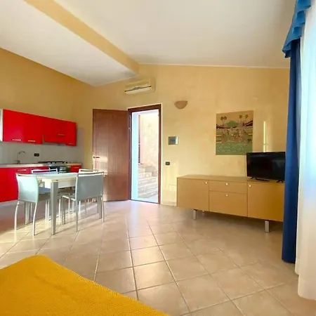 Perla Del Corallo Apartment *